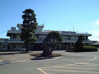 엢