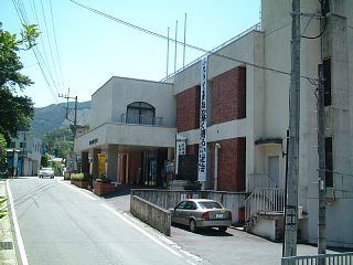 HR